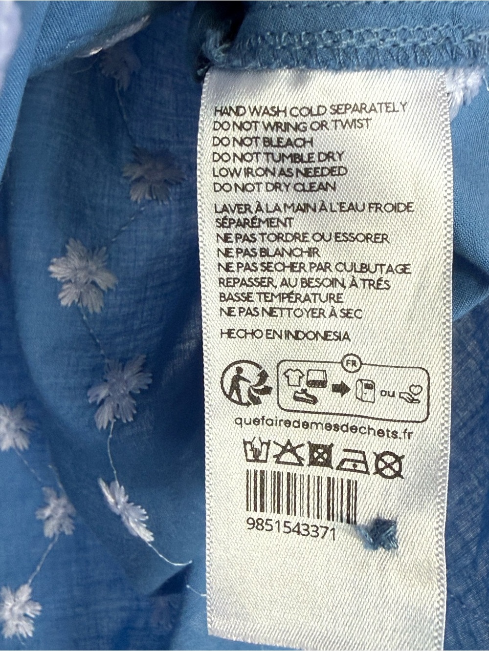 Anthropologie Pilcro Blue Floral Embroidered Puff Sleeve Blouse - Picture 4 of 4